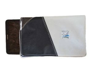Housse Tablette Tissu voile recyclé Blanc-Noir